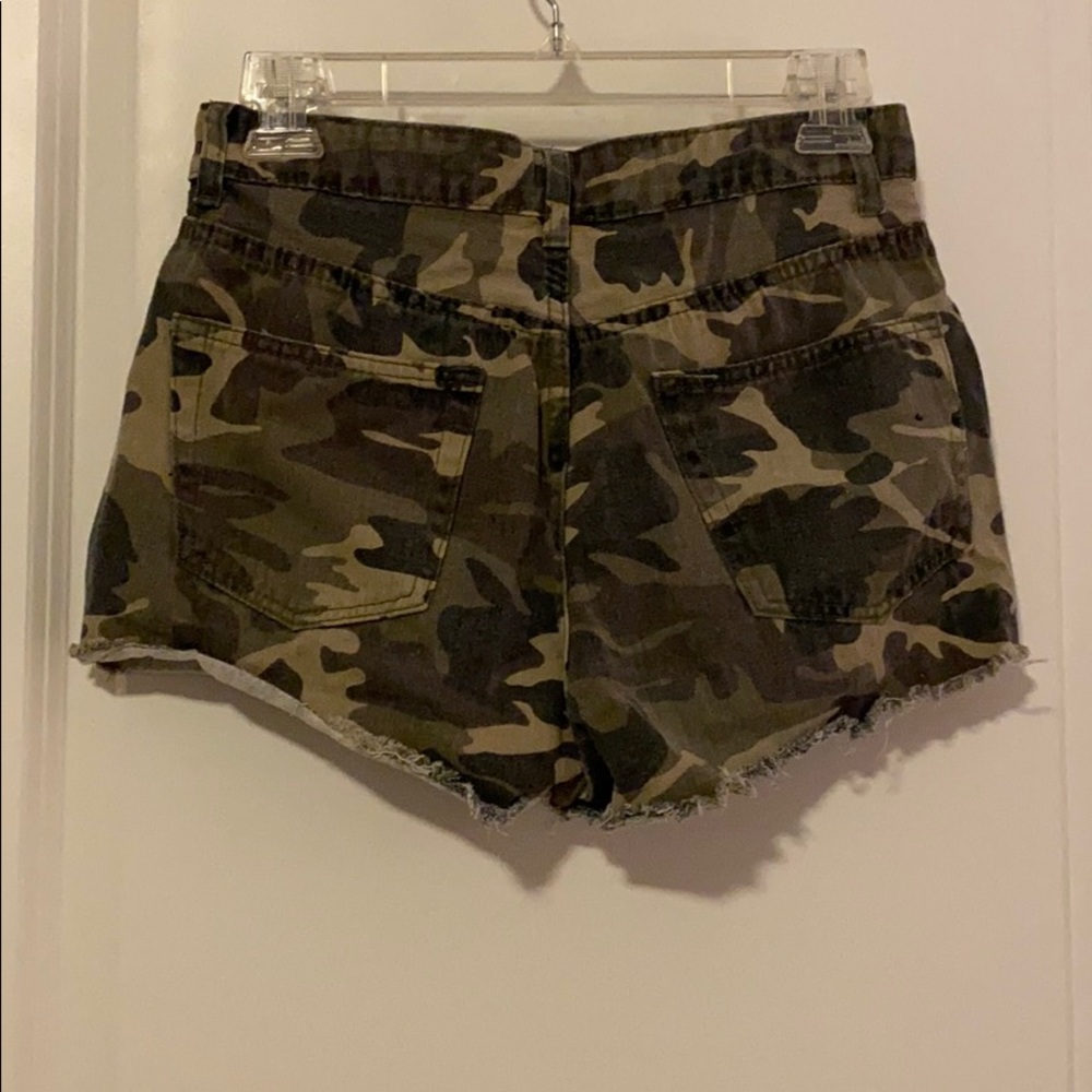 Shorts - Picture 2 of 2